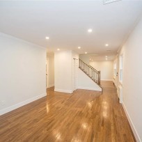completely-renovated-house-in-kings-park_10.jpg