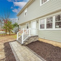 completely-renovated-house-in-kings-park_2.jpg