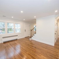 completely-renovated-house-in-kings-park_7.jpg